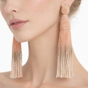 NEW Oscar de la Renta Tassel Clip-on Earrings Pink Beaded Fringe Luxury Party